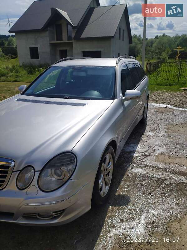 Універсал Mercedes-Benz E-Class 2006 в 