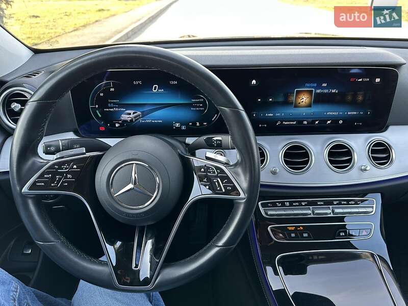 Седан Mercedes-Benz E-Class 2021 в Львове