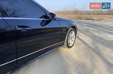 Седан Mercedes-Benz E-Class 2011 в 