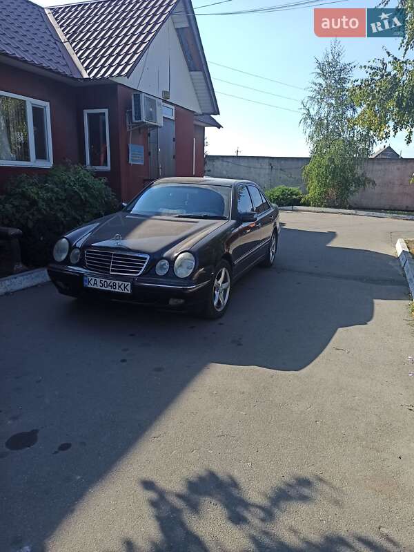 Седан Mercedes-Benz E-Class 2000 в Білій Церкві