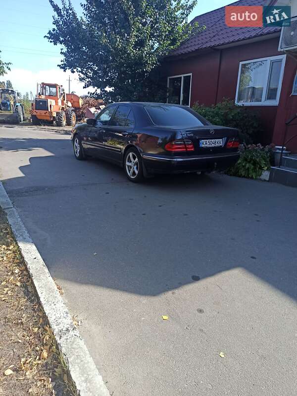 Седан Mercedes-Benz E-Class 2000 в Білій Церкві