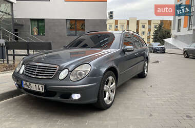 Универсал Mercedes-Benz E-Class 2005 в Вараше