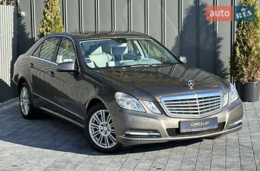 Седан Mercedes-Benz E-Class 2012 в 