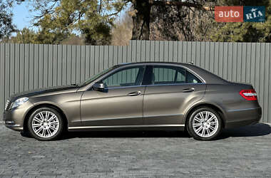Седан Mercedes-Benz E-Class 2012 в 