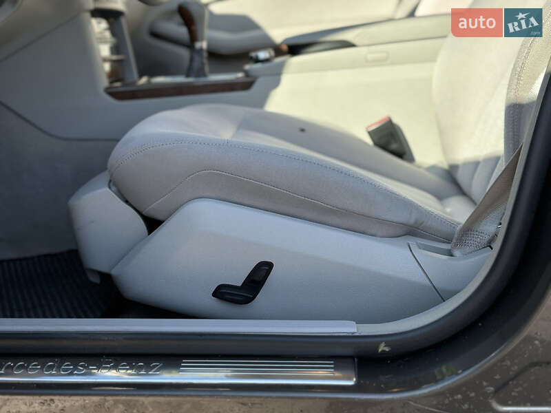 Седан Mercedes-Benz E-Class 2012 в Рівному