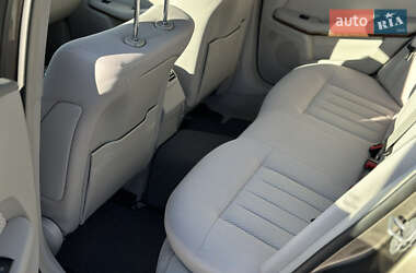 Седан Mercedes-Benz E-Class 2012 в 
