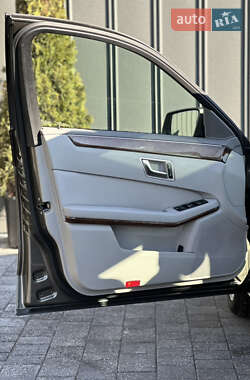 Седан Mercedes-Benz E-Class 2012 в 