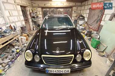 Седан Mercedes-Benz E-Class 2000 в Одессе