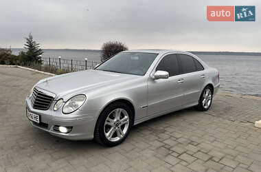 Седан Mercedes-Benz E-Class 2006 в Николаеве