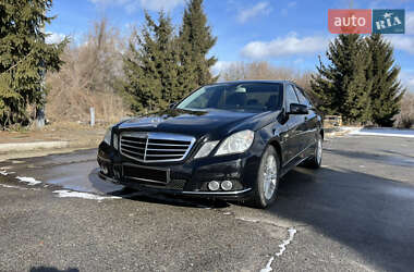 Седан Mercedes-Benz E-Class 2010 в Бердичеві