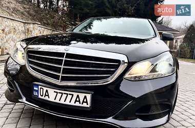 Седан Mercedes-Benz E-Class 2013 в Солотвине