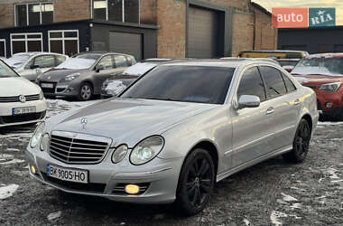 Седан Mercedes-Benz E-Class 2007 в Ровно