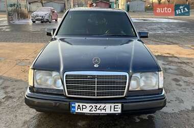 Седан Mercedes-Benz E-Class 1995 в Запорожье