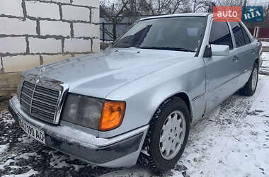 Седан Mercedes-Benz E-Class 1989 в Голованевске