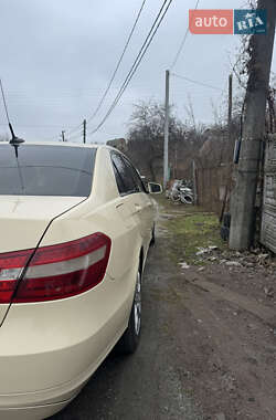 Седан Mercedes-Benz E-Class 2010 в Білій Церкві