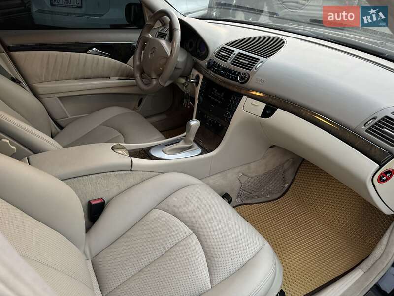 Седан Mercedes-Benz E-Class 2002 в Приборжавском
