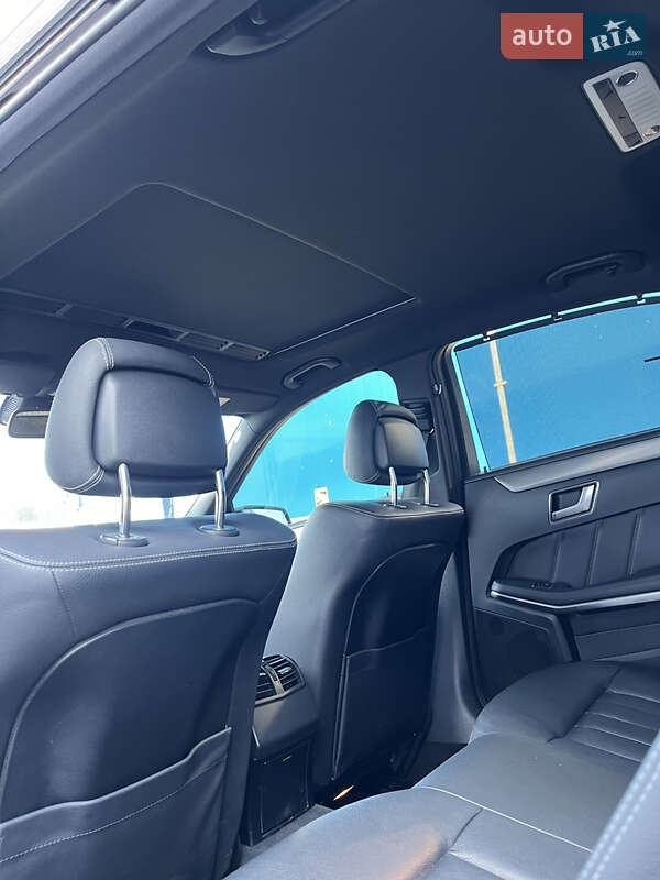 Седан Mercedes-Benz E-Class 2014 в Вараше