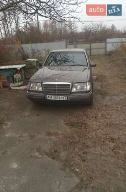 Седан Mercedes-Benz E-Class 1994 в Житомирі