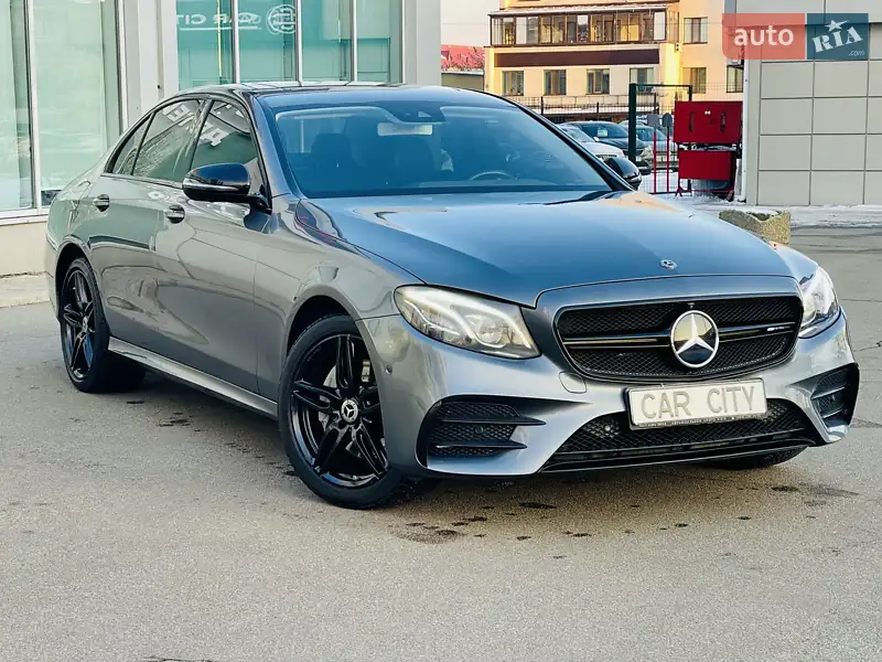 Седан Mercedes-Benz E-Class 2016 в 