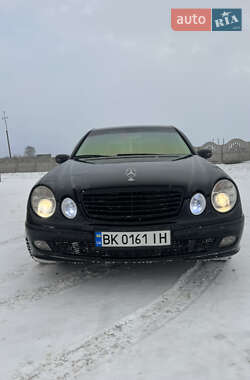 Седан Mercedes-Benz E-Class 2004 в 