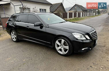 Універсал Mercedes-Benz E-Class 2010 в Тересві