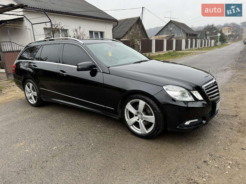 Универсал Mercedes-Benz E-Class 2010 в Тересве