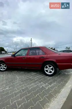 Mercedes-Benz E-Class 1986