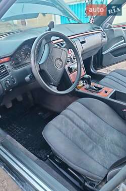 Седан Mercedes-Benz E-Class 1996 в 