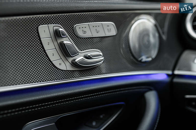 Седан Mercedes-Benz E-Class 2016 в Львові