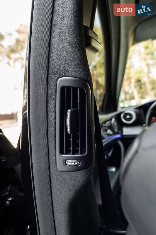 Седан Mercedes-Benz E-Class 2016 в Львові