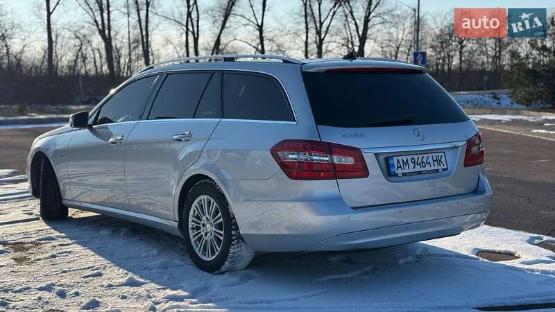 Универсал Mercedes-Benz E-Class 2012 в Житомире