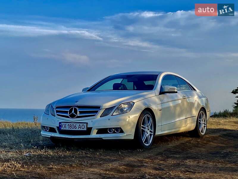 Mercedes-Benz E-Class 2010
