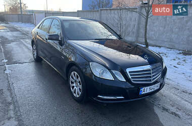 Седан Mercedes-Benz E-Class 2011 в Киеве