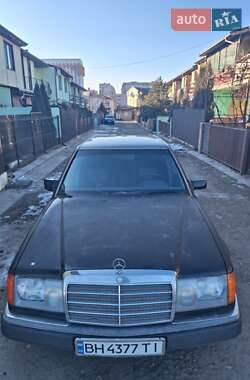 Седан Mercedes-Benz E-Class 1990 в Одесі