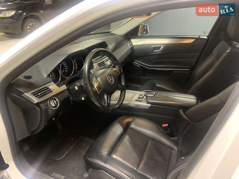 Седан Mercedes-Benz E-Class 2015 в Києві