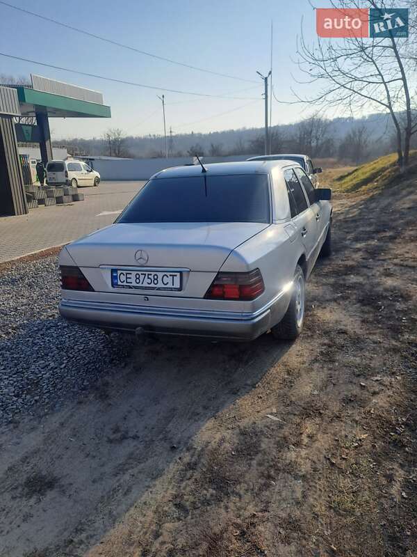 Седан Mercedes-Benz E-Class 1993 в Кіцмані