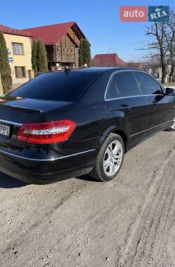 Седан Mercedes-Benz E-Class 2010 в Первомайську