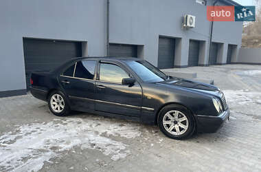 Седан Mercedes-Benz E-Class 1996 в 