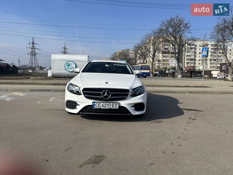 Седан Mercedes-Benz E-Class 2017 в Чернівцях
