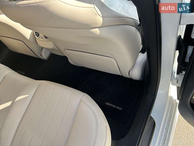 Седан Mercedes-Benz E-Class 2017 в Чернівцях