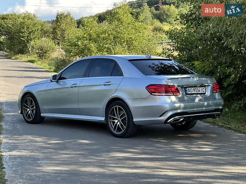 Седан Mercedes-Benz E-Class 2015 в Сваляве