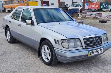 Седан Mercedes-Benz E-Class 1995 в Кілії