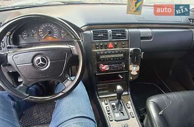 Седан Mercedes-Benz E-Class 1996 в Прилуках