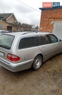 Універсал Mercedes-Benz E-Class 2000 в Івано-Франківську