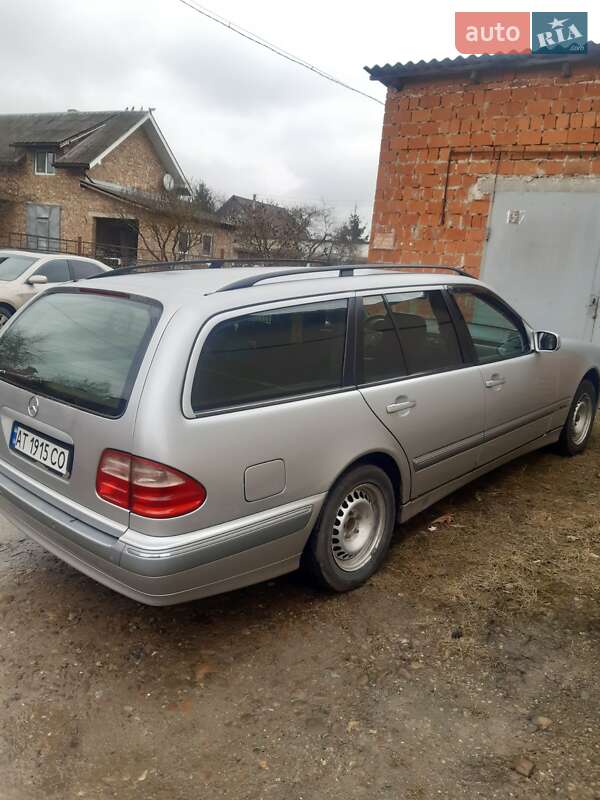 Универсал Mercedes-Benz E-Class 2000 в 