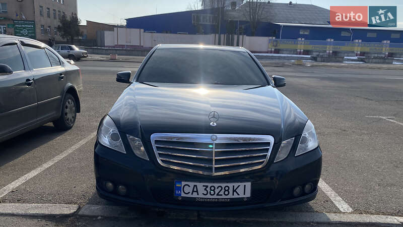 Седан Mercedes-Benz E-Class 2010 в Чернобае