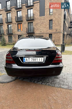 Седан Mercedes-Benz E-Class 2002 в 