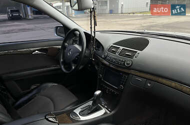 Универсал Mercedes-Benz E-Class 2004 в 