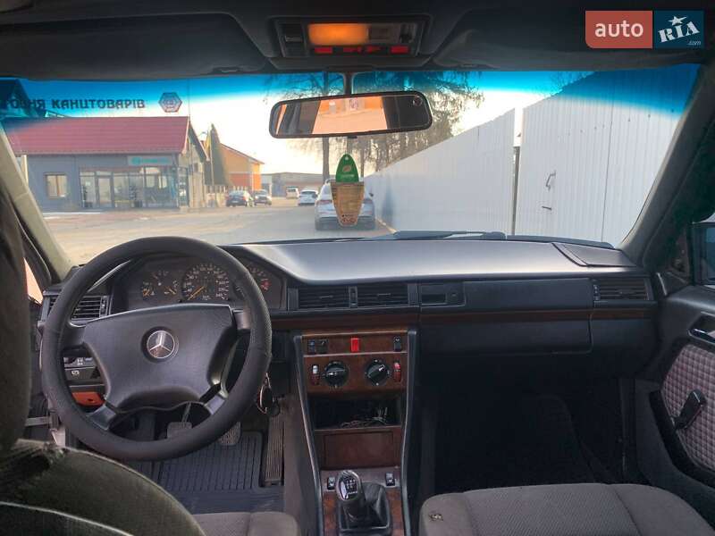 Седан Mercedes-Benz E-Class 1992 в Коломиї фото 7 Седан Mercedes-Benz E-Class 1992 в Коломиї