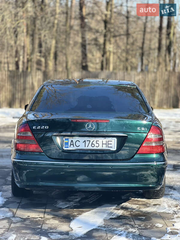 Седан Mercedes-Benz E-Class 2003 в Луцке